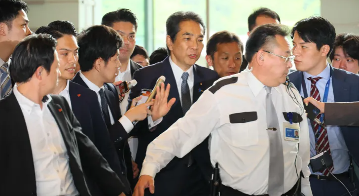 Menteri Pertanian Jepang Mengundurkan Diri Setelah Terima Beras Gratis